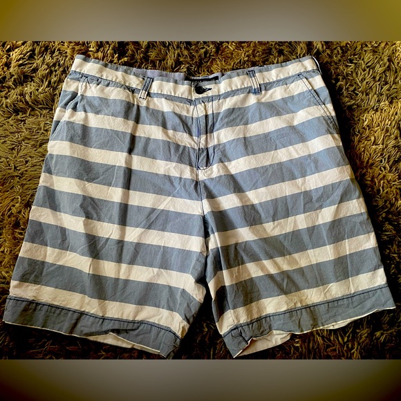 Men’s Tommy Hilfiger shorts size 38 - Picture 1 of 5